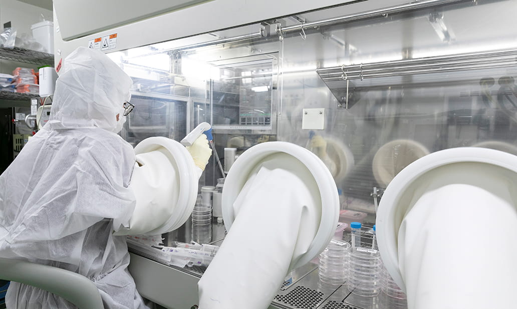 専用のクリーンルーム(無菌室)写真